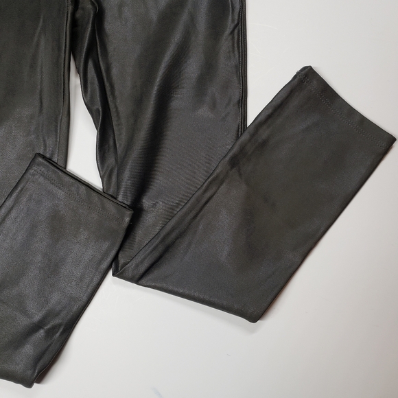 SPANX Gray Faux Leather Style 2437 Leggings - Size Small - Picture 3 of 9